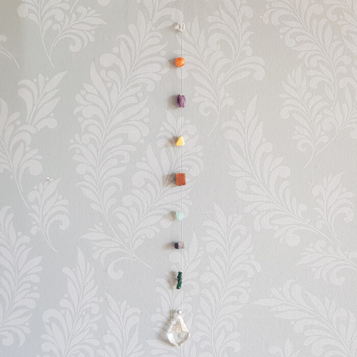 Hanger met groot druppelvormig kristal (facet geslepen)