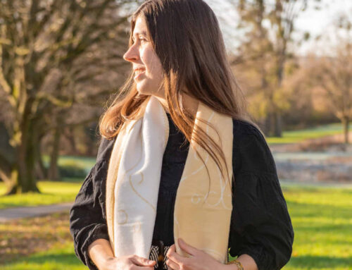 🎄10 % Korting op de laatste Levensbloem energiesjaals en plaids van dit jaar. 🎁